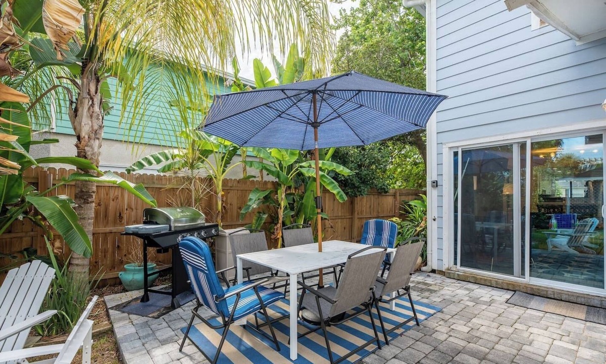 Jacksonville Beach Villa | 1/2 Mile to Beach, 2 bedroom townhome close to Mayo Clinic