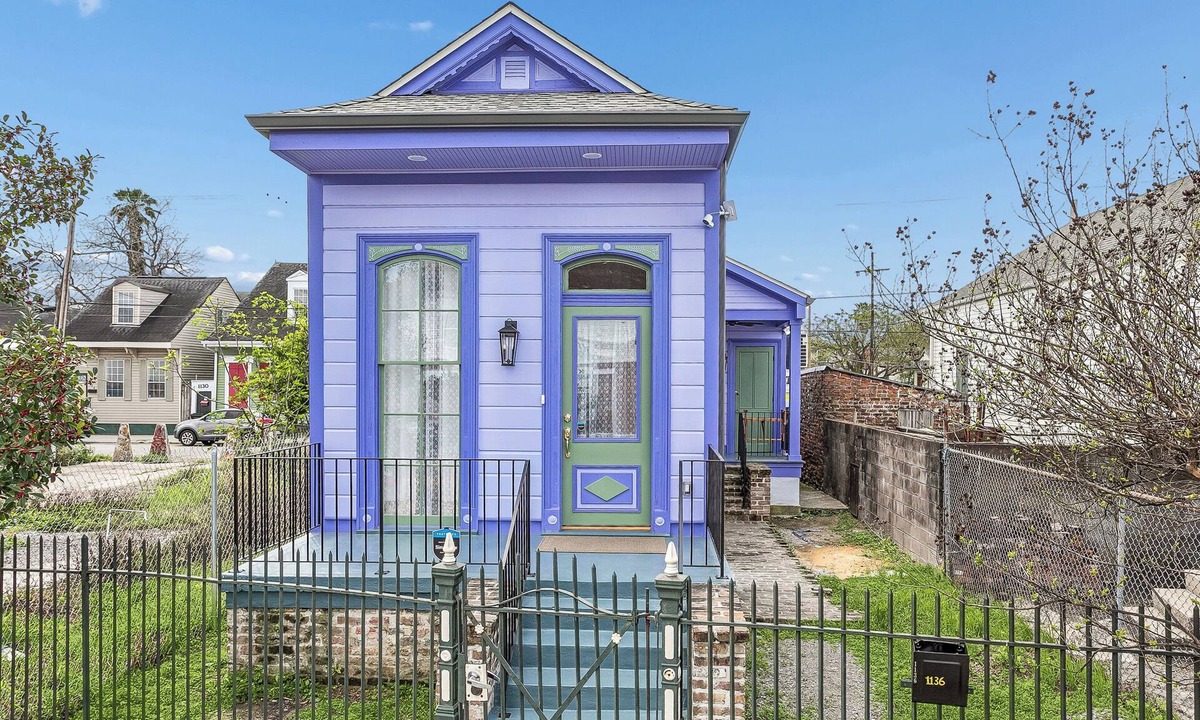 Seventh Ward House | 1.5 Blocks from French Quarter, 2-BR, 2-Bath Historic Shotgun House