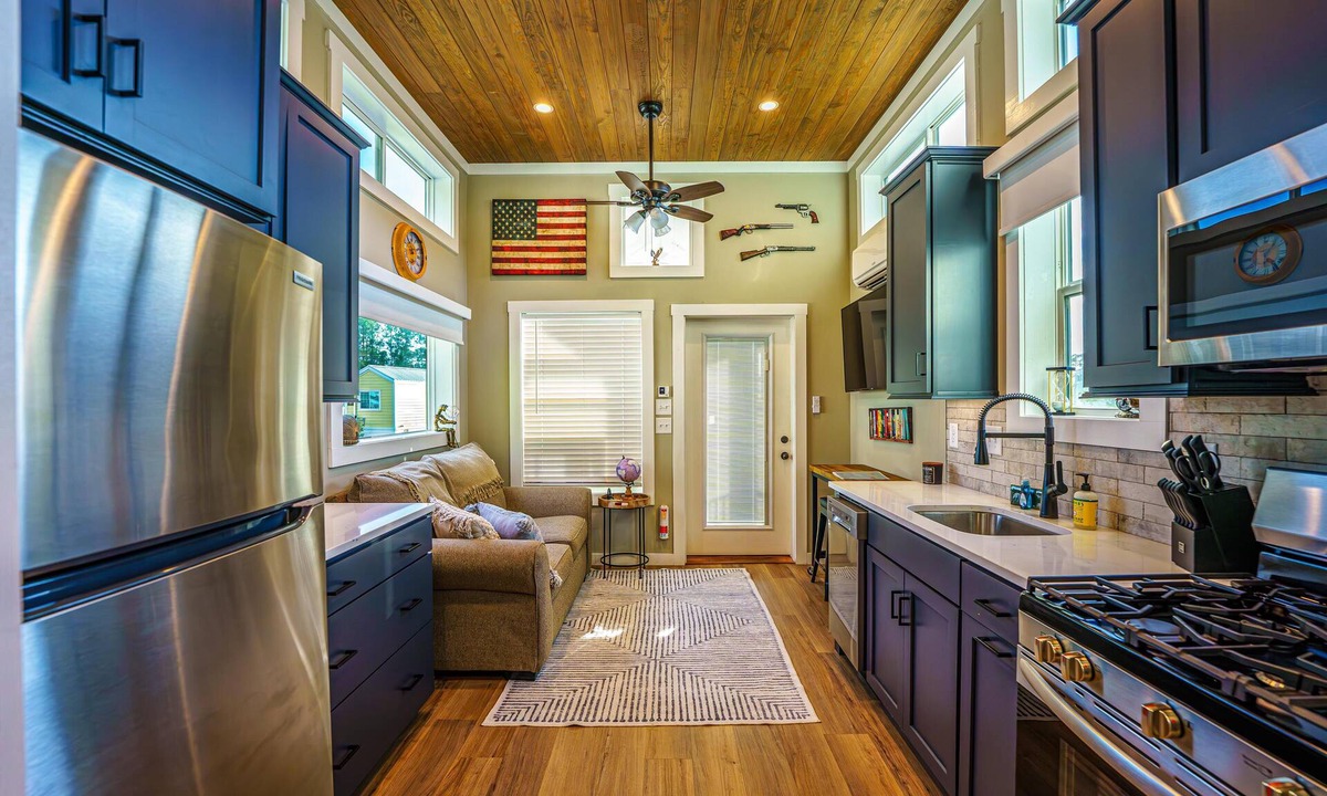 Baker County Cabin | 1 Bed/1 Bath Bunkhouse w/Loft - Pet Friendly, Sleeps 6 - 1 Bed/1 Bath Bunkhouse w/Loft - Pet Friendly, Sleeps 6