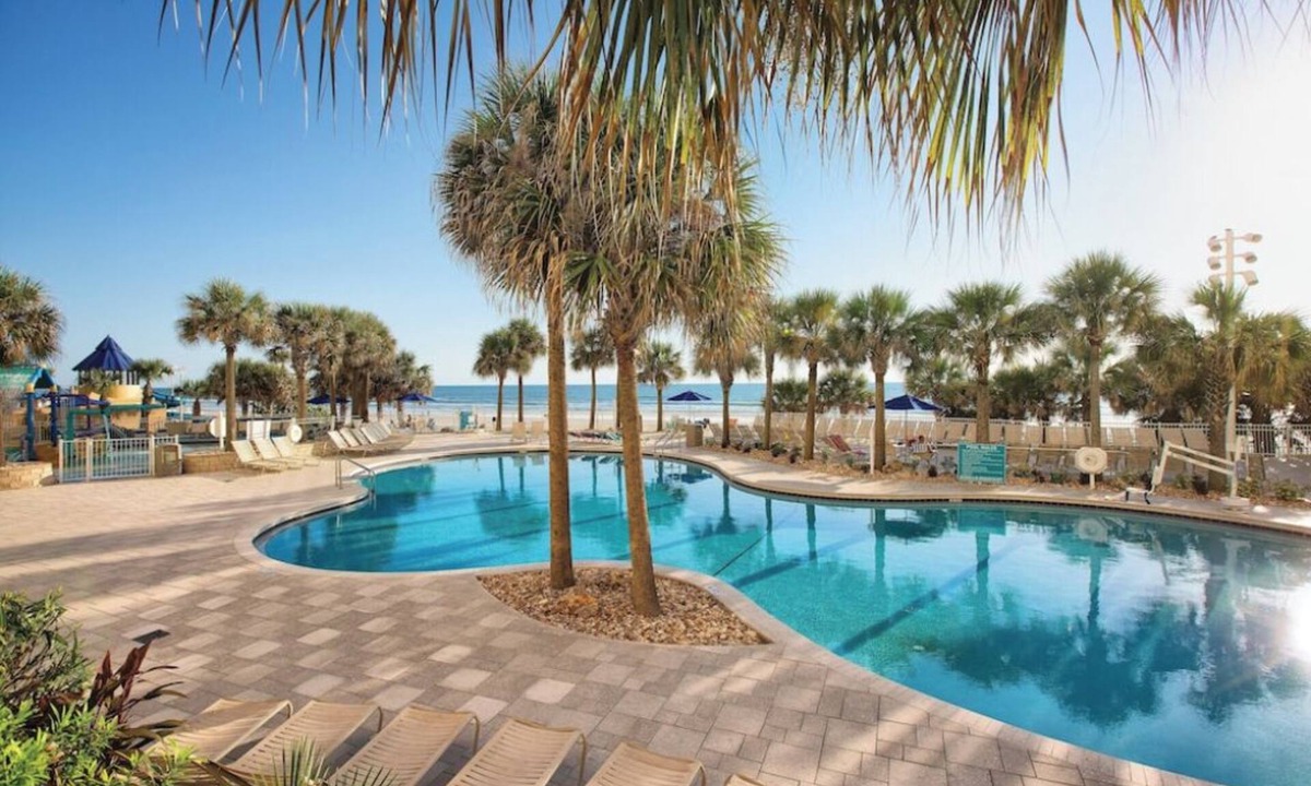 Brush - Stewarts Condo | 1 Bedroom Deluxe Condo on Daytona Beach, Balcony, @ Ocean Walk Resort