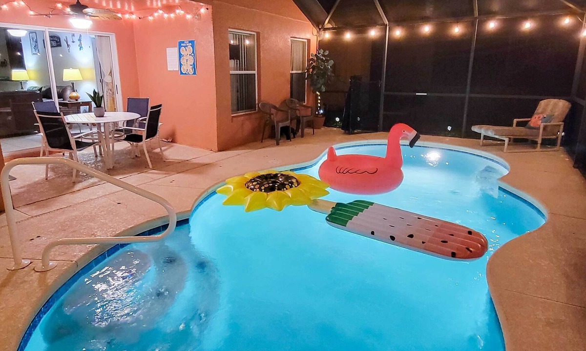 Silver Creek House | 10 Mi to Disney + Heated Pool: Florida Abode!