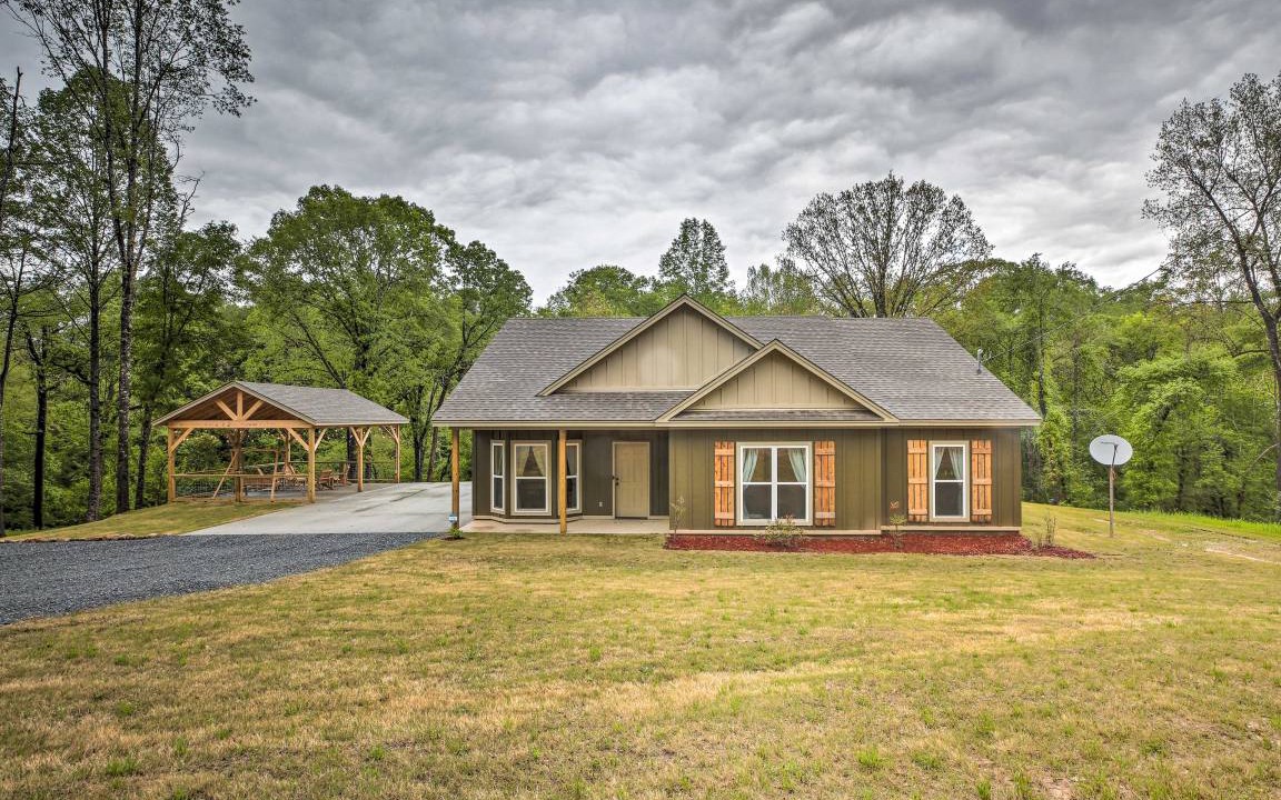 East Tallassee House | 167 m² House ∙ 3 bedrooms ∙ 10 guests