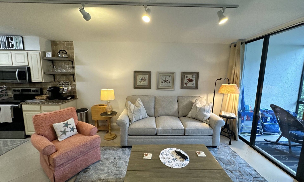 Fort Pierce Condo | 1Bedroom Paradise Vacation Rental in Ocean Village
