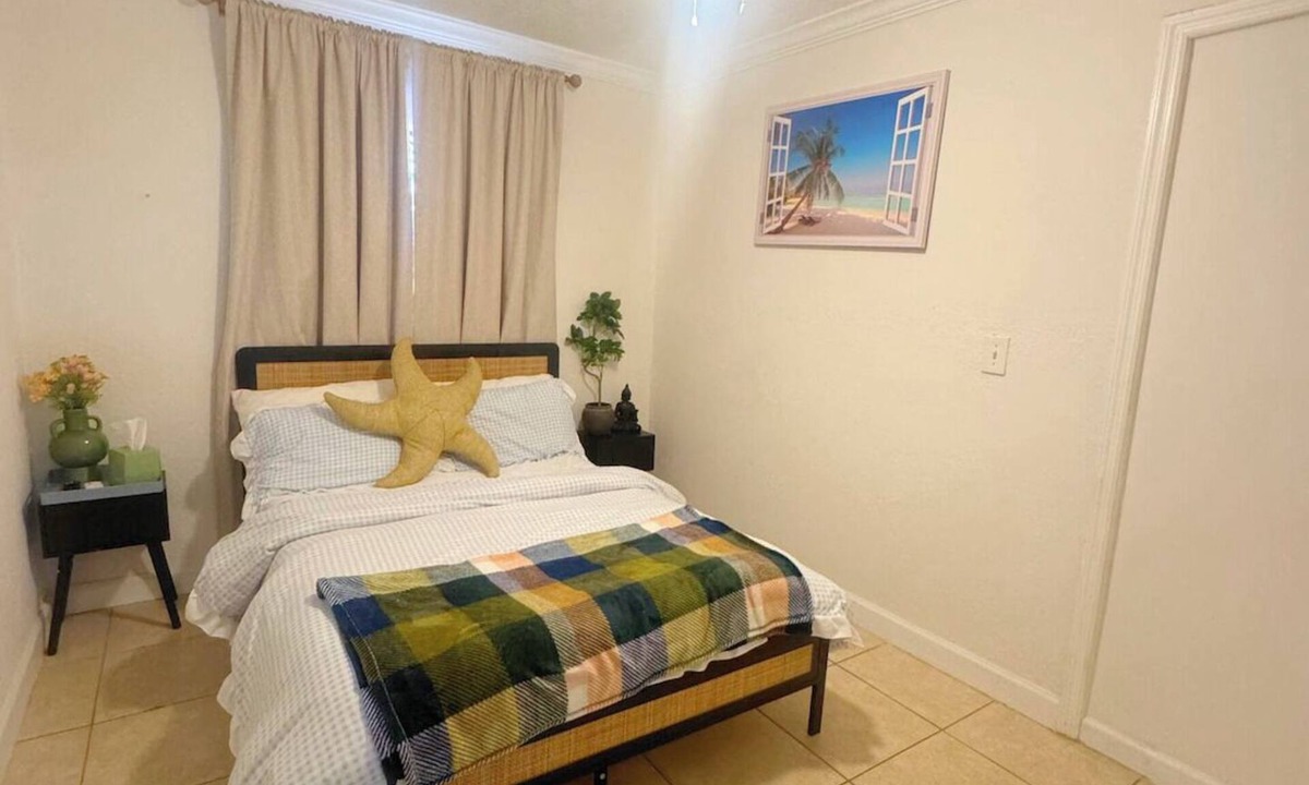 Miami Gardens Apartment | 1BR. Free Private Parking + 5 Min to FIFA, Dolphins & Hard Rock. Skip the Chaos