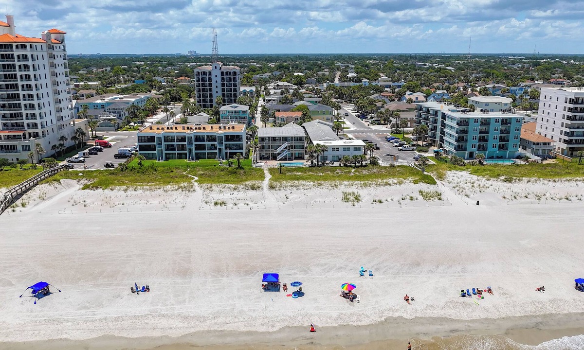 Jacksonville Beach Condo | 2/2 OCEANfront condo on Jacksonville Beach
