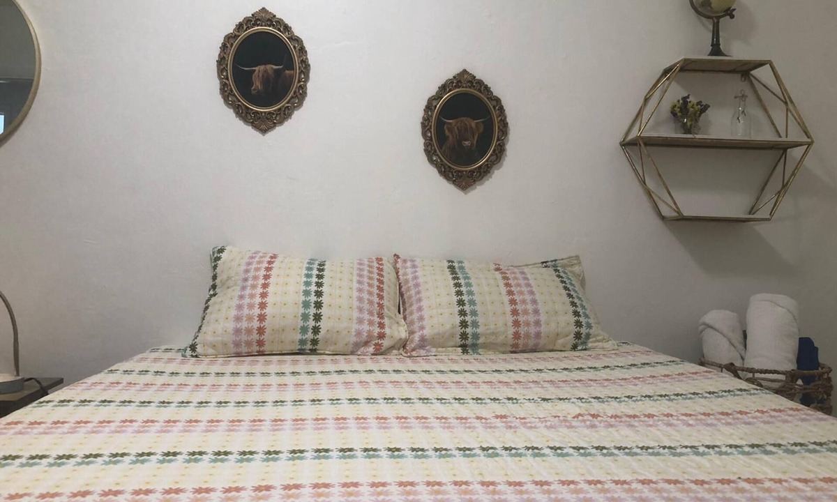 East Little Havana Apartment | 2 Bedroom Apartment Steps to Calle 8