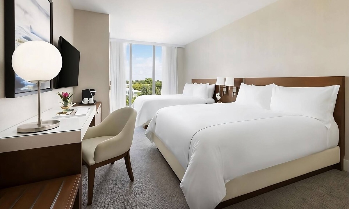Bay Harbor Islands Hotel | 2 Deluxe Double Queen With Balcony at The Altair Hotel Bay Harbor Miami!