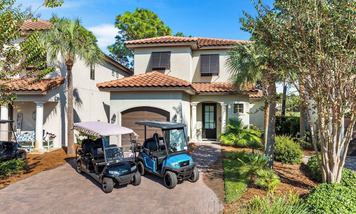 Villa Lago House | 2 Golf Carts ☀️ Screened Patio | Heated Pool | Beach Gear | On Golf Course ☀️ Sandestin
