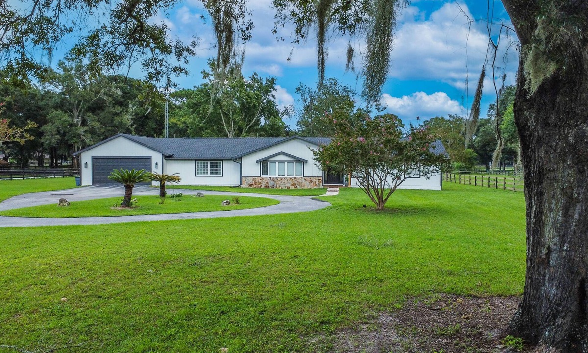 Ocala House | 2 King Beds, Ocala WEC Retreat Saltwater Pool