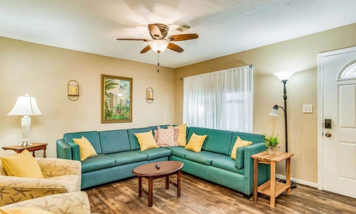 Pensacola Heights House | 2 Units! Near Beach&Shopping-Brilliant in Bellview