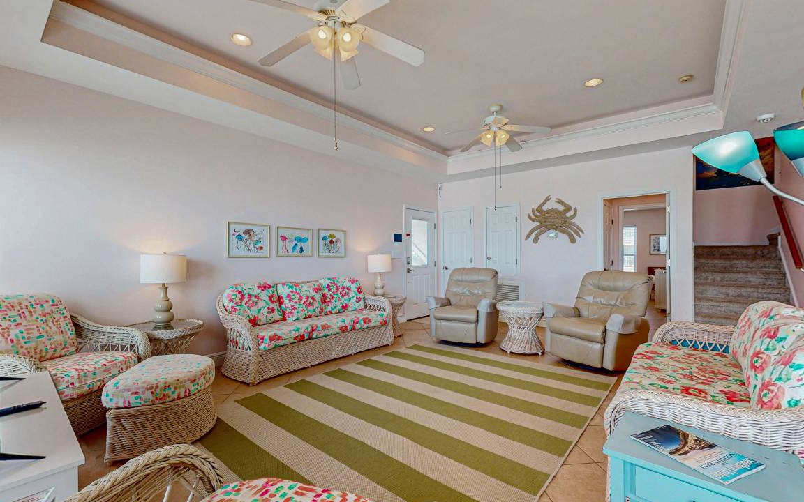 Surf Side Shores House | 232 m² House ∙ 5 bedrooms ∙ 14 guests