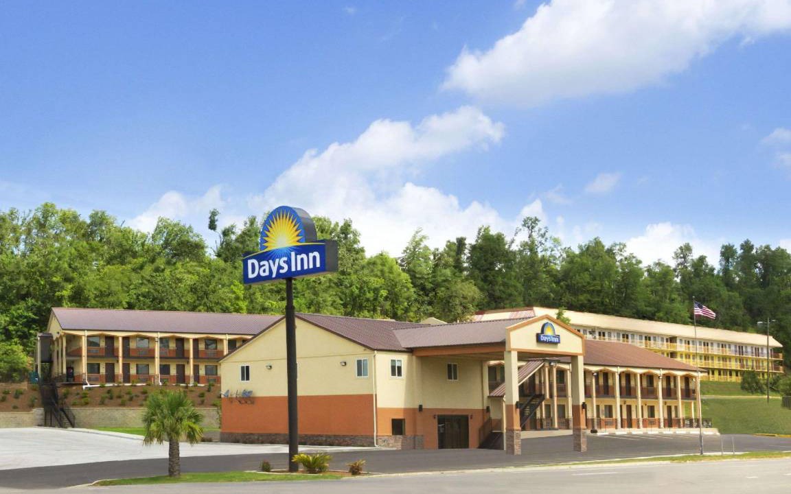 Fultondale Hotel | 27 m² Hotel ∙ 127 guests