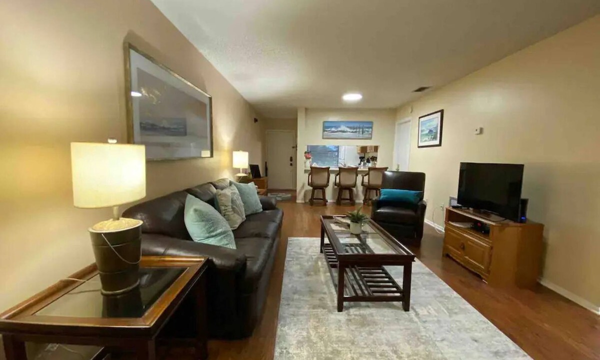 Ventura Condo | 2BDRM Condo at Ventura Country Club within minutes of major Orlando attractions!