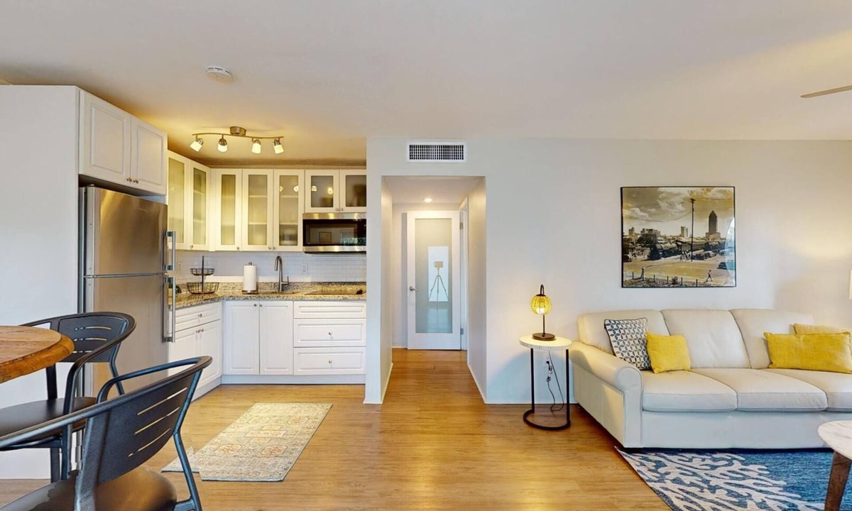Palmetto Bay Apartment | 2BR 4 Beds by Miami SoFi Vacation Rentals Tucked in a quiet Palmetto Bay neighborhood, this property offers stylish 2BR/1BA stays with thoughtful design, outdoor spaces, and easy access to parks, dining, and Miami hotspots. |