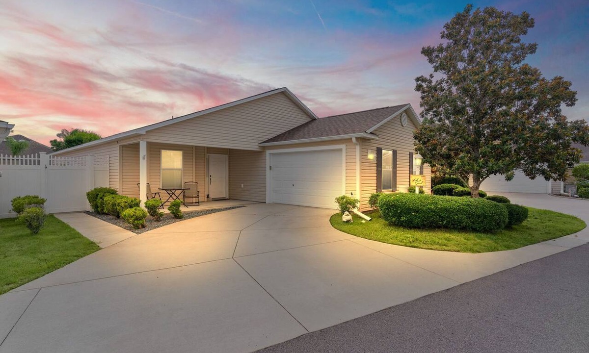Wildwood Villa | 3/2 Pet Friendly Courtyard Villa