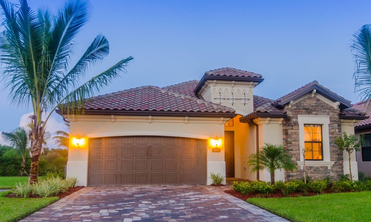 Naples House | 3 BED.3BATH GOLF POOL HOME IN TREVISO BAY. MARCH AND APRIL 2027 STILL AVAILABLE!