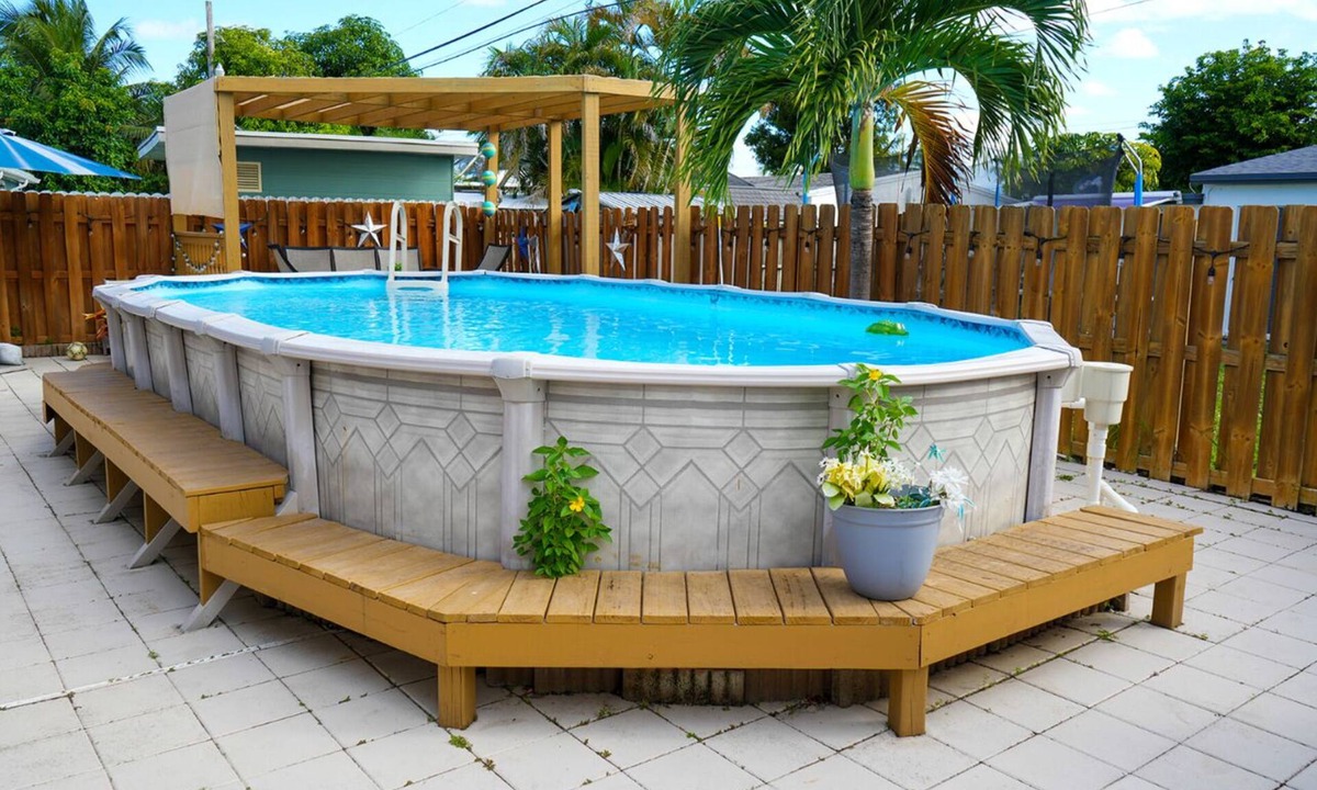 Pompano Beach House | 3-bedroom house in phenomenal Pompano Beach with nice relaxing pool with gazebo