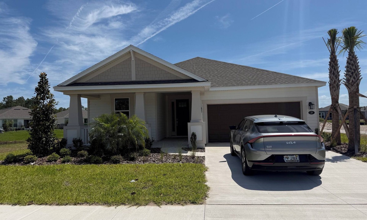 Palm Coast House | 3-bedroom house in welcoming Palm Coast with AC comfort