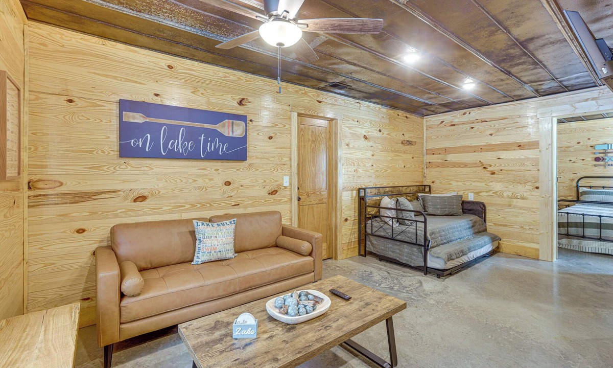 Alpine Bay Cabin | 3 Mi to Water: Logan Martin Lake Cabin Getaway