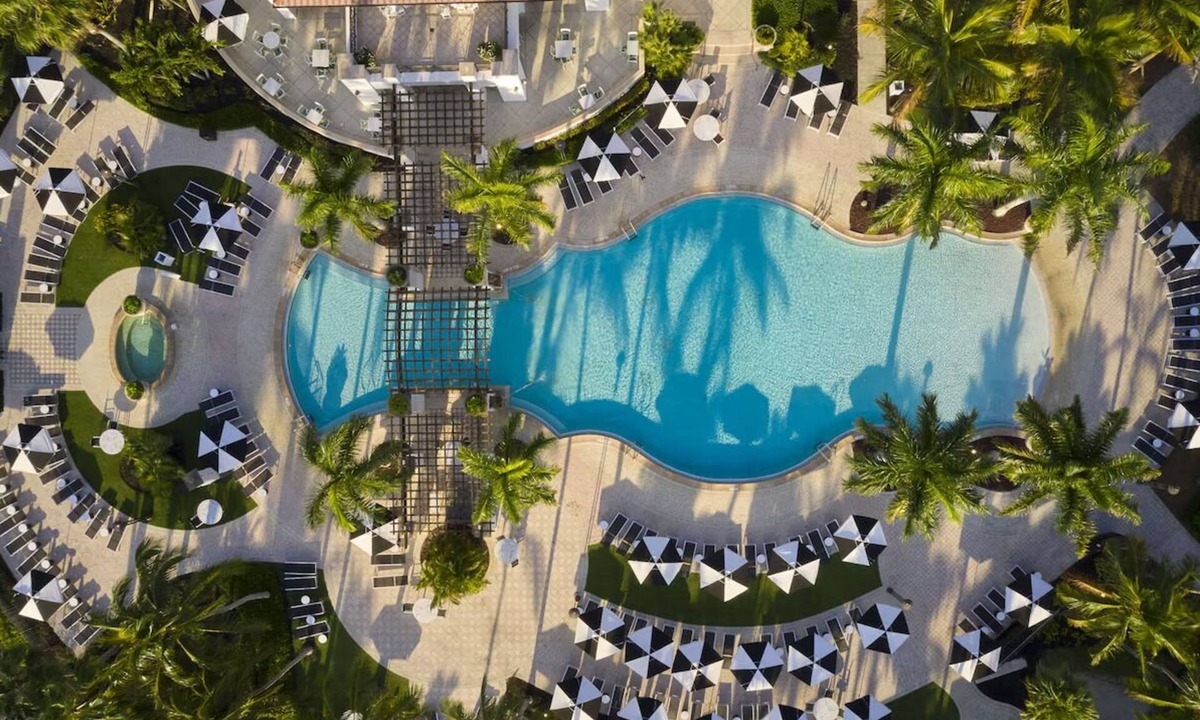 Hunt Club Hotel | 3 Renovated Art Deco Suites Offering Ultimate Comfort & Style