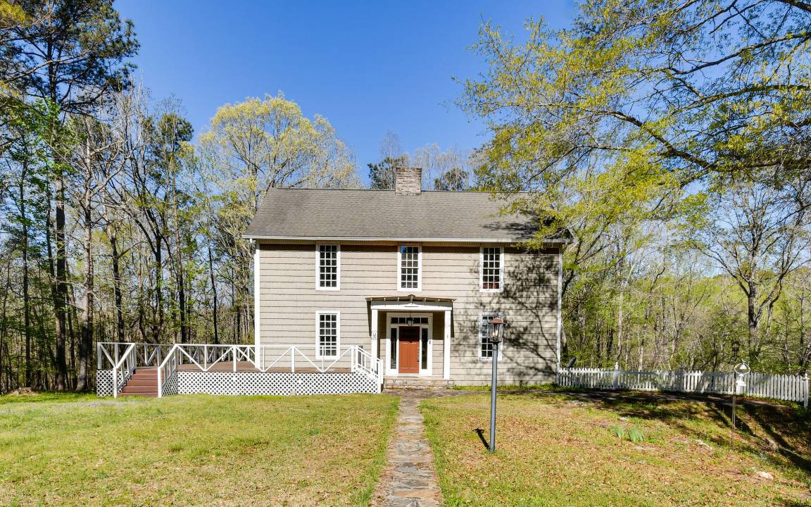 Tallassee House | 325 m² House ∙ 5 bedrooms ∙ 12 guests