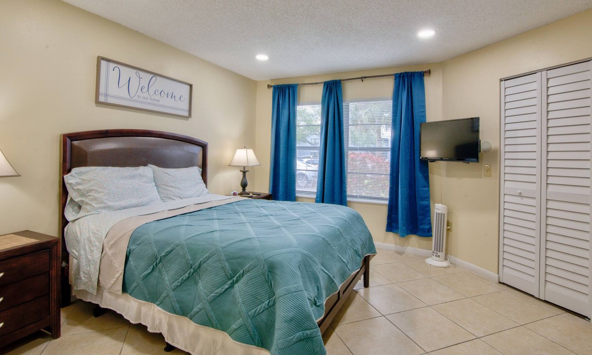 Ventura Apartment | 3608 Apartment with 3 swimming pools , Near Disney world.