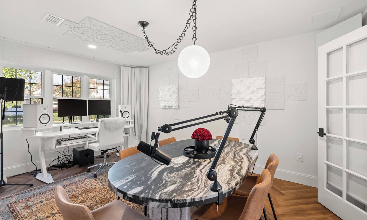 Maitland House | 3b/2ba Winter Park Residence w Music Studio & Office