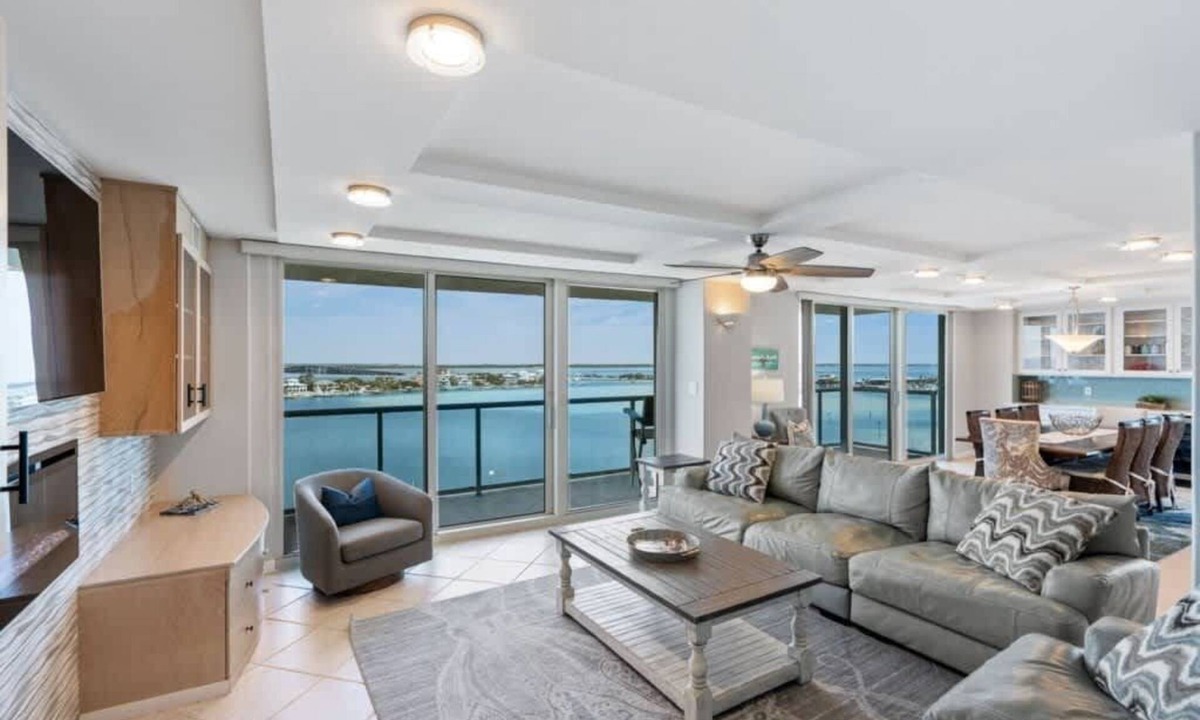 Villa Sabine Condo | 3BR Panoramic Island View + Washer/Dryer ~ Onsite Pool/Grills/Boat Launch