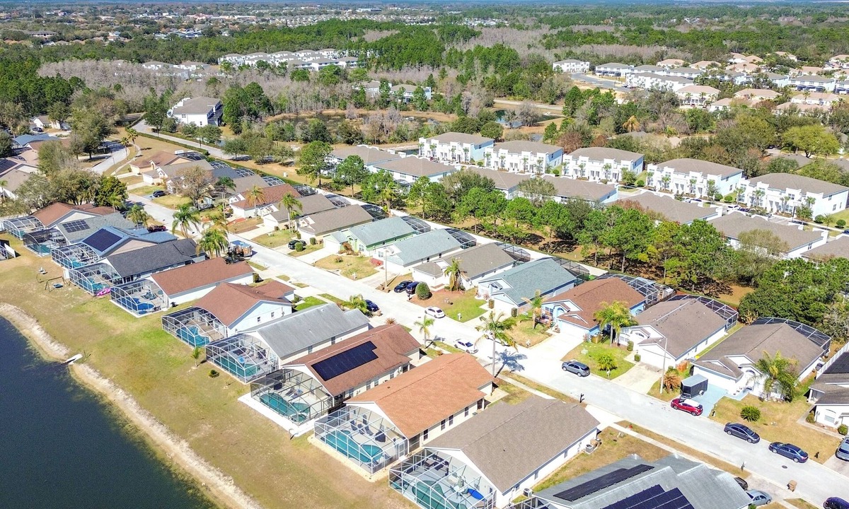 Silver Creek Villa | 4 bedroom villa w/grill and pool! ONLY 30 minutes from DISNEY!