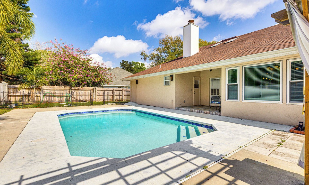 Conway House | 5 Mi to Lake Eola Park: Orlando Home w/Pool!