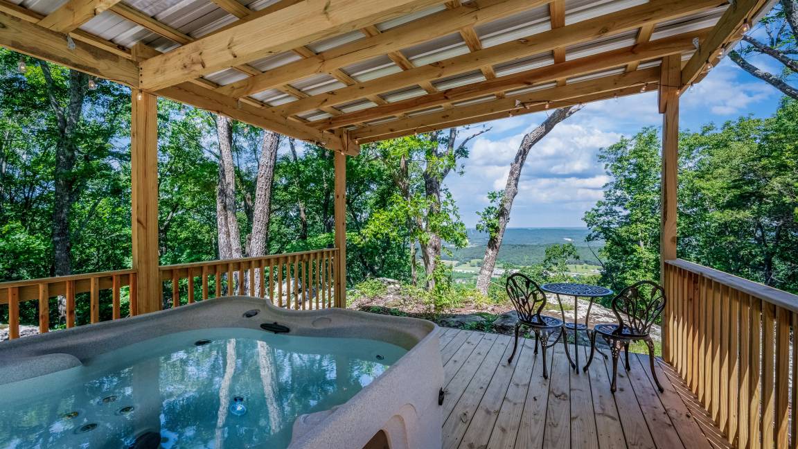 Fort Payne Cabin | 50 m² Cabin ∙ 2 bedrooms ∙ 4 guests