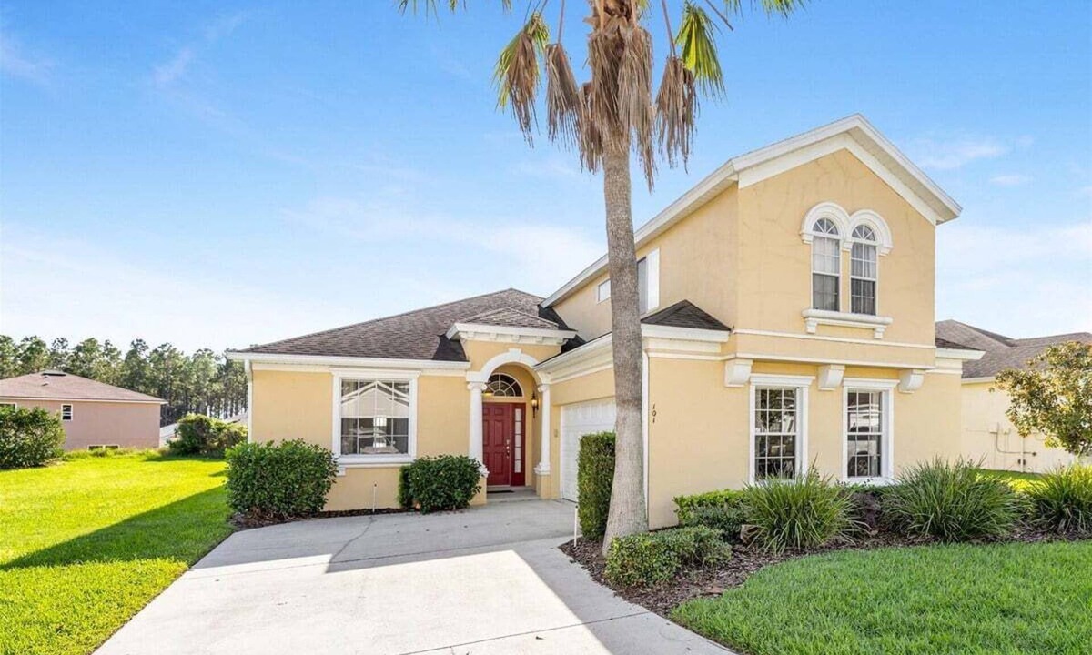 Calabay Parc Villa | 502 - Gorgeous 4BR/4BA Villa with South Facing Pool and Spa onCorner Lot