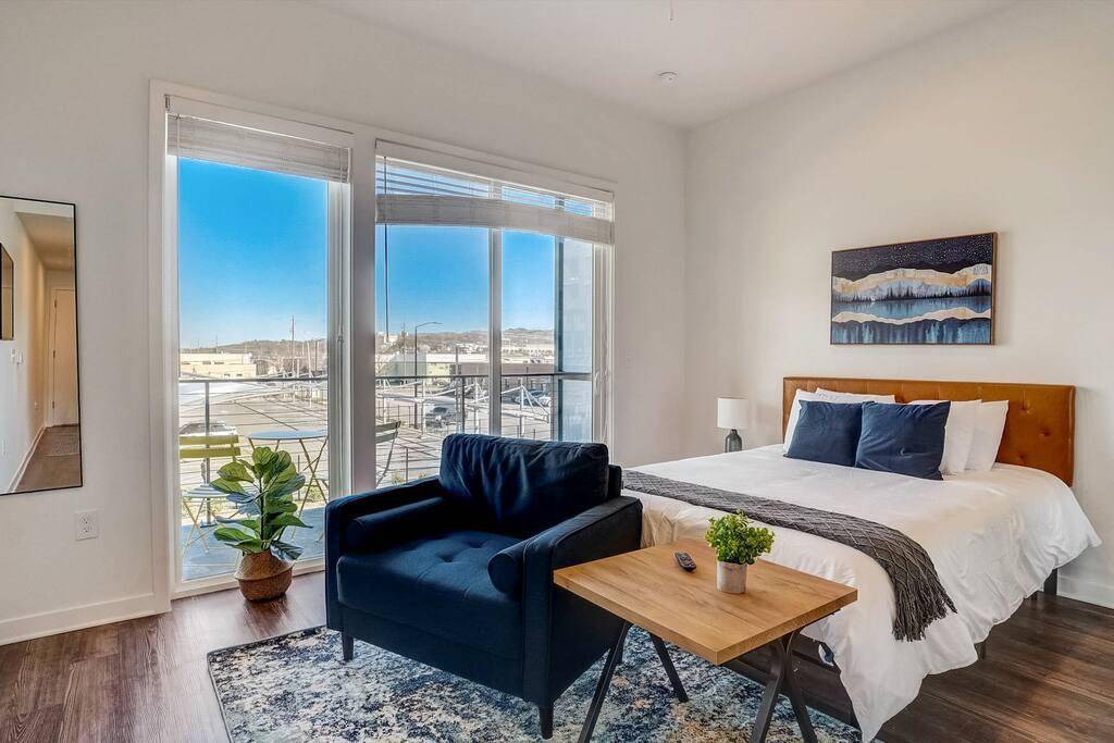 Avondale Apartment | 52 m² Apartment ∙ 2 guests