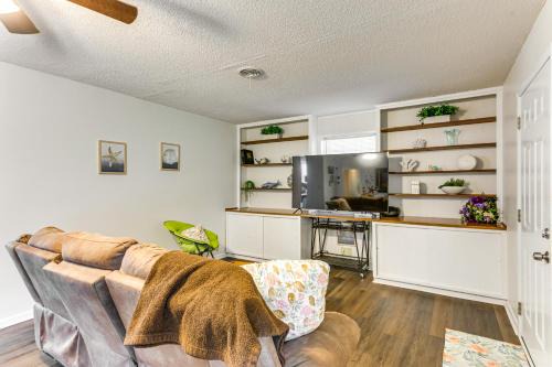 Northeast Pensacola House | 6 Mi to Dtwn Pensacola: Family-Friendly Gem!