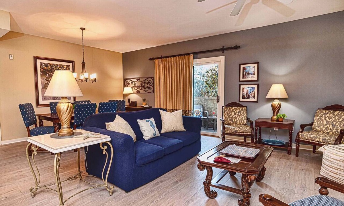St. Augustine Condo | 6204-1 balcony-no carpet-full kitchen-W/D-cable-community pool & hot tub