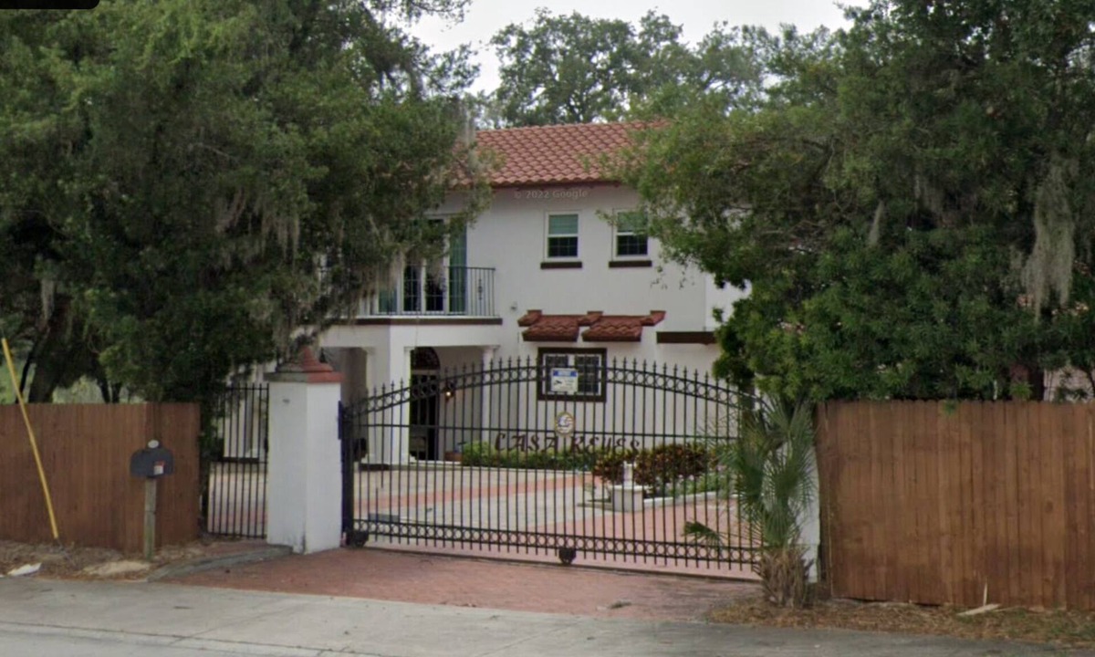 Fairvilla Villa | 7 Bedroom Lakefront Rental w/Pool