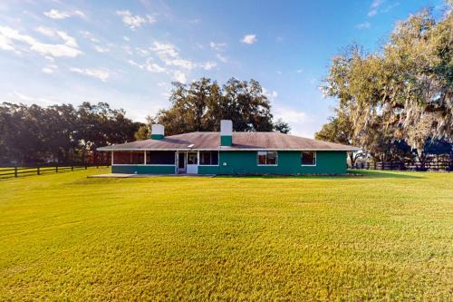Micanopy House | 7 Mi to Paynes Prairie Preserve! Rural Retreat