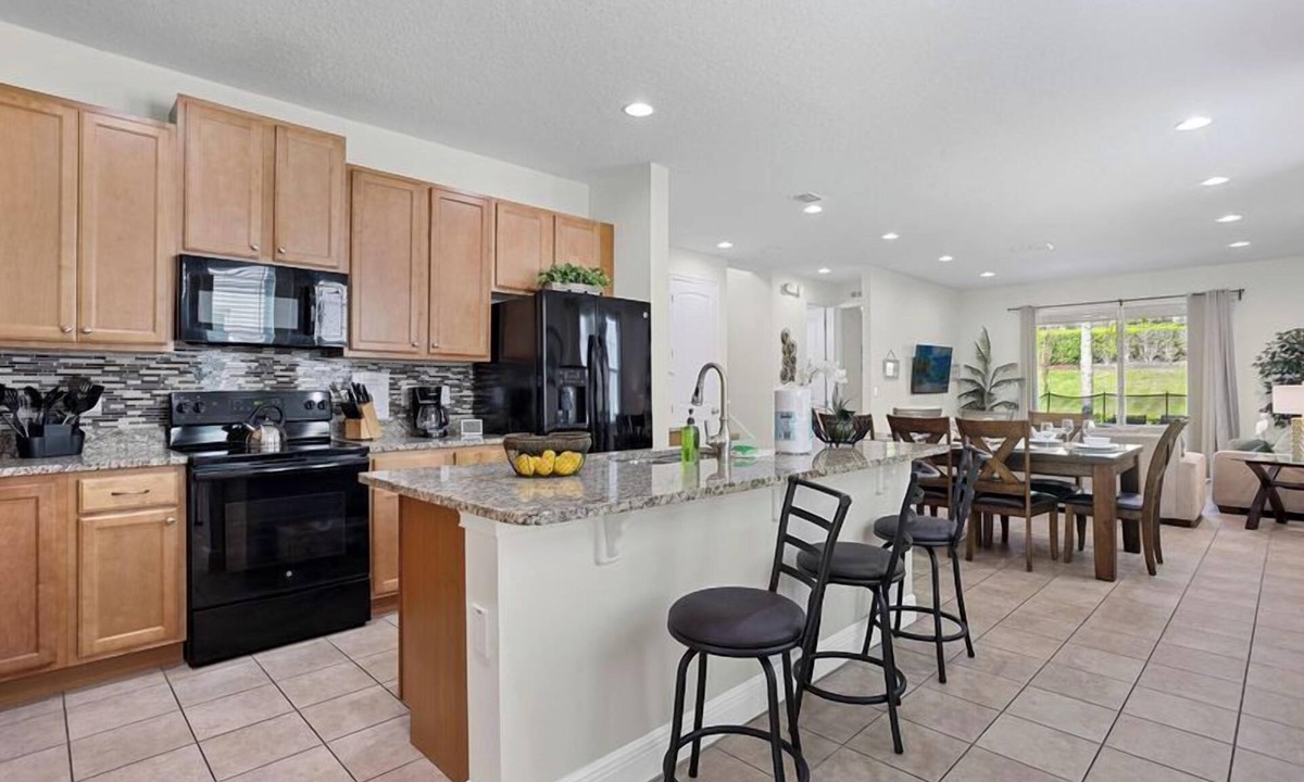 West Kissimmee Cottage | 7500-8-ma-well Equipped Home
