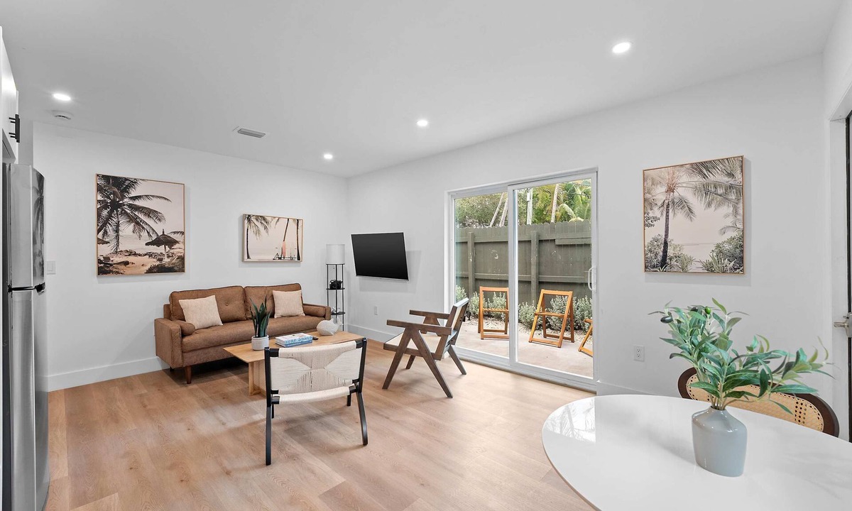 Victoria Park Apartment | 921 Apartment 1 in Fort Lauderdale