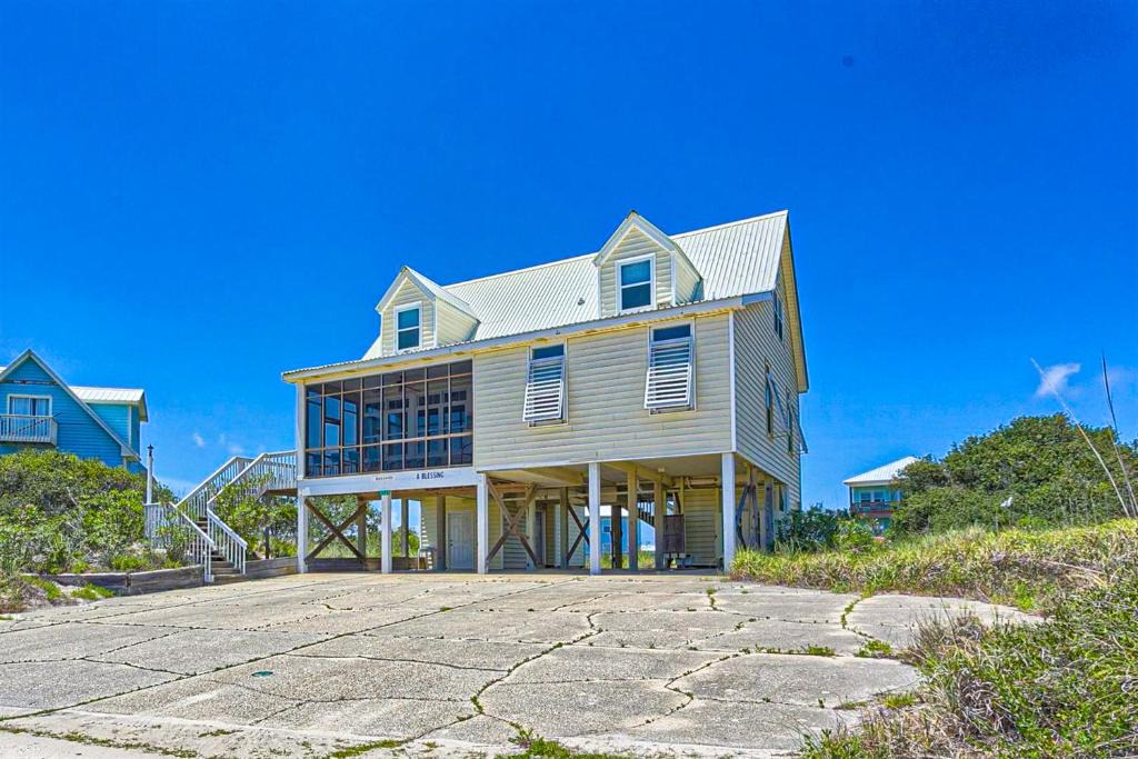 Surf Side Shores House | A Blessing by Meyer Vacation Rentals