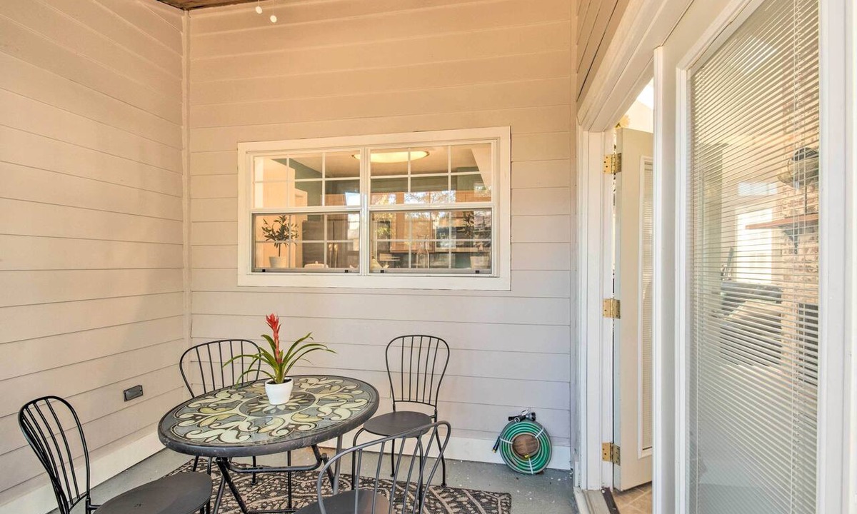 Northeast Pensacola Cottage | A-frame Retreat in Pensacola, 10 Mi to Dtwn