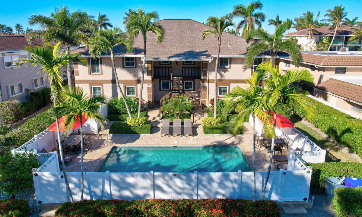 Royal Harbor House | A Totally Private 4 Unit Condo With Heated Pool