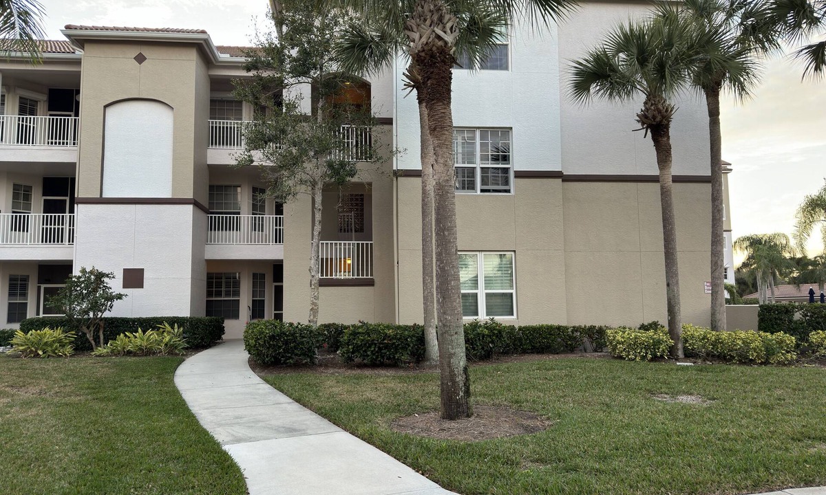 Tropical Cove Condo | A Wave From it All: Unbelievable amenities and 4 miles to beach!