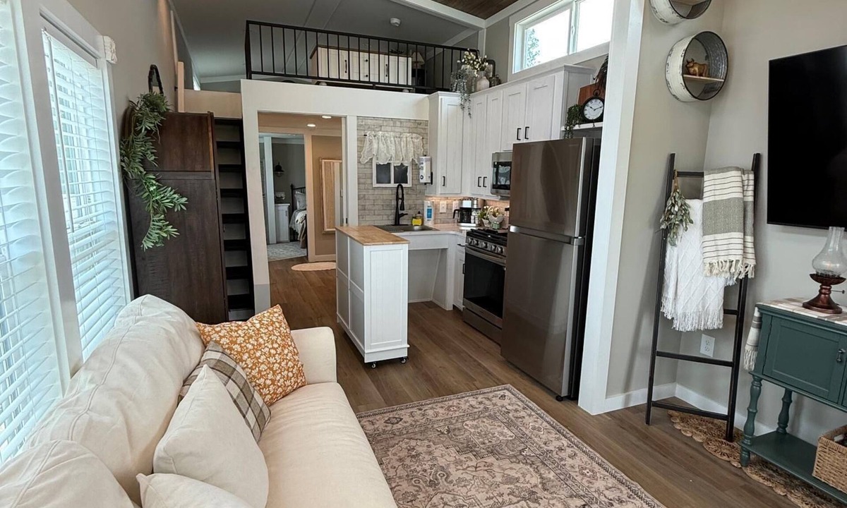 Baker County Cabin | ADA 1 Bed/1 Bath w/Loft - Pet Friendly, Sleeps 4 - ADA 1 Bed/1 Bath w/Loft - Pet Friendly, Sleeps 4