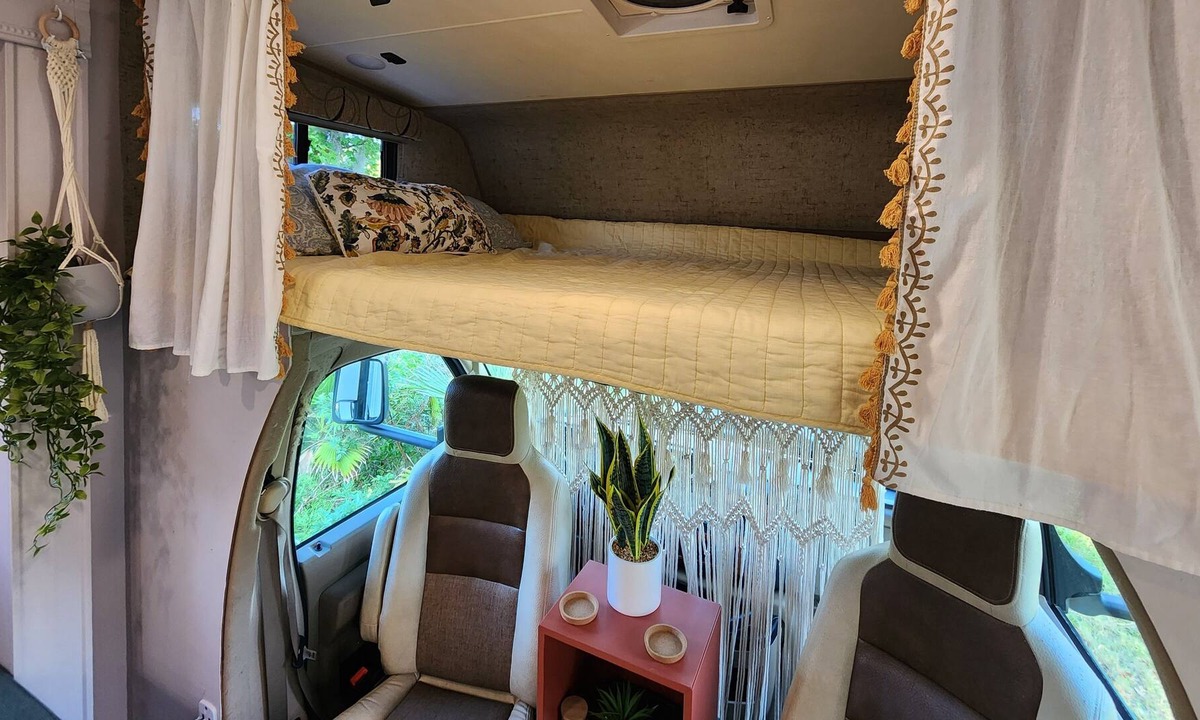 Merritt Island House | Adorable remodeled RV 5 mins to Nasa, 15 to beach, n 40 to theme parks!