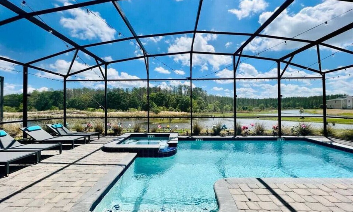 Kissimmee Villa | Amazing Luxury Pool Villa @ Storey Lake mins to Disney