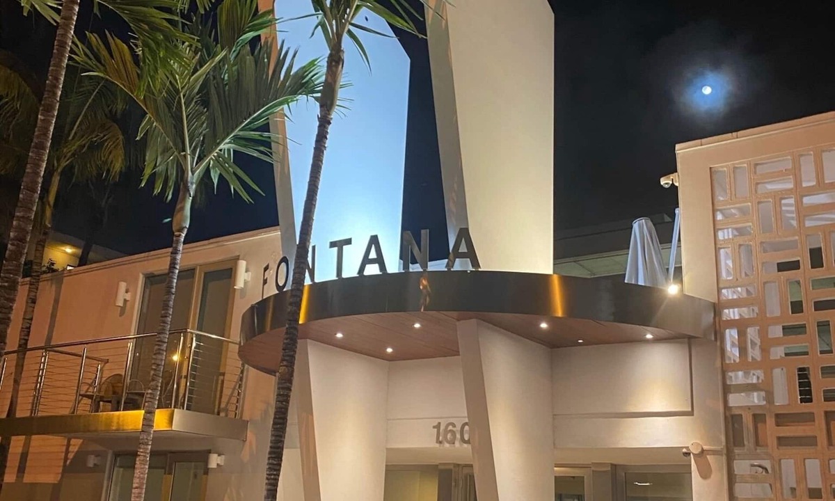 West Avenue Condo | AVAILABILITY HERE: https:/fontana109.lodgify.com/