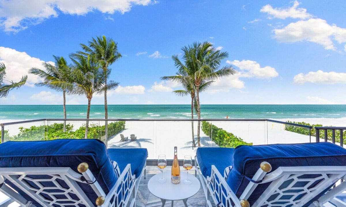 Bonita Springs House | Award Nominated Multimillion Beachfront Mansion
