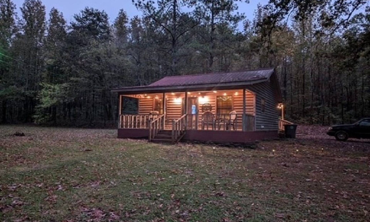 Moulton Cabin | Bankhead Hideaway - Peaceful Retreat w/Hot Tub in Bankhead Forest. Dog Friendly!