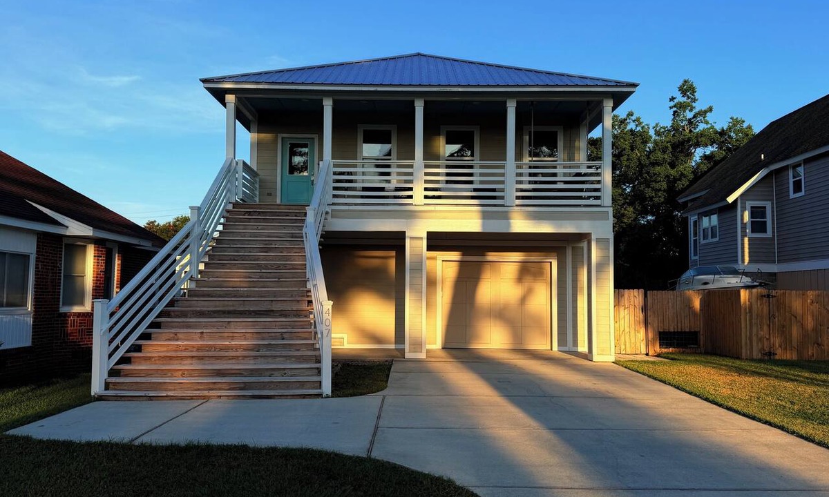 New Warrington House | Bayou Breeze - Pool + Waterfront Views + 8 Minutes to Downtown Pensacola